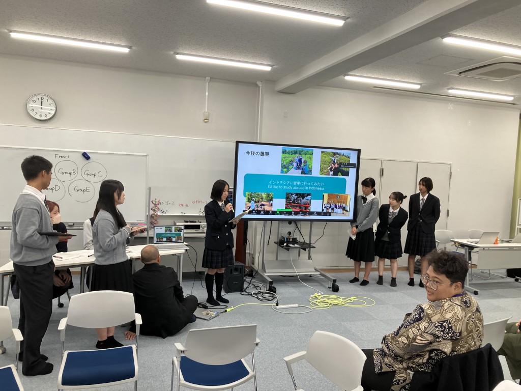 インドネシア・フィールドワーク参加者の発表